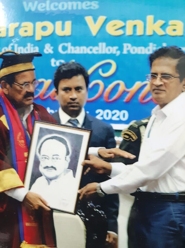 96239579 242161986864118 3341218019207544832 N